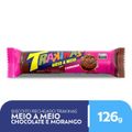 biscoito-recheado-trakinas-meio-a-meio-chocolate-e-morango-126g-2.jpg