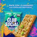 biscoito-salgado-club-social-cebola-com-sour-cream-141g-4.jpg