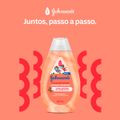 shampoo-infantil-johnson-s-baby-cachos-definidos-400ml-4.jpg