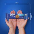 biscoito-cookie-lacta-ao-leite-80g-5.jpg