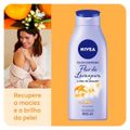 locao-hidratante-oleos-essenciais-flor-de-laranjeira---oleo-de-abacate-nivea-400ml-2.jpg