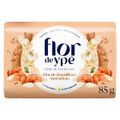 sabonete-flor-de-ype-suave-flor-de-baunilha-e-amendoas-85g-1.jpg