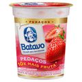 iogurte-integral-batavo-pedacos-morango-100g-1.jpg