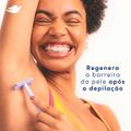 desodorante-antitranspirante-aerosol-dove-original-250-ml-5.jpg