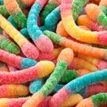bala-de-gelatina-fini-minhocas-azedinhas-90g-2.jpg