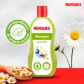 shampoo-huggies-camomila-seguro-para-recem-nascidos-200-ml-2.jpg