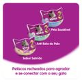 petisco-whiskas-temptations-salmao-para-gatos-adultos-40-g-4.jpg