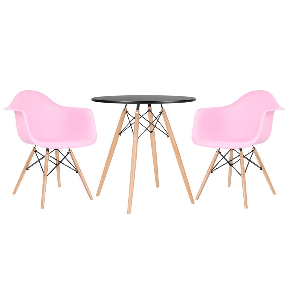 Mesa preto com cadeiras rosa