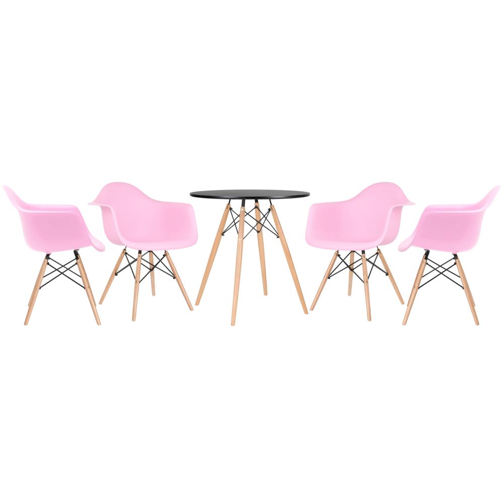 Mesa preto com cadeiras rosa