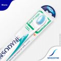 escova-dental-macia-sensodyne-multiprotecao-1-unidade-3.jpg