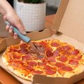 cortador-pizza-inox-oikos-az-20cm-2.jpg